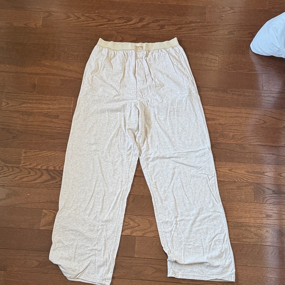 SKIMS Cream Women's Elastic Waist Lounge Pants